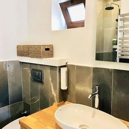 Gebze Sleeps 11 With Pool And Air Con Villa *