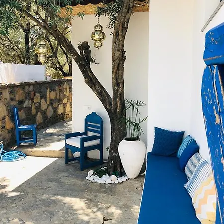 Villa Gebze Sleeps 11 With Pool And Air Con *